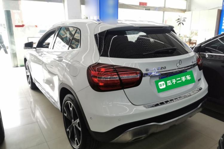 Used Mercedes-Benz GLA 2017 GLA 220 4MATIC Fashion Model Rear Left 45 Deg