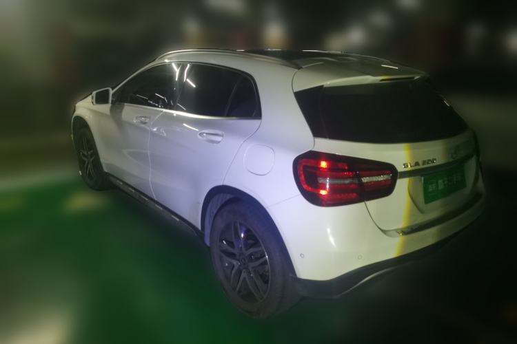 Used Mercedes-Benz GLA 2017 GLA 200 Fashion Model Rear Left 45 Deg