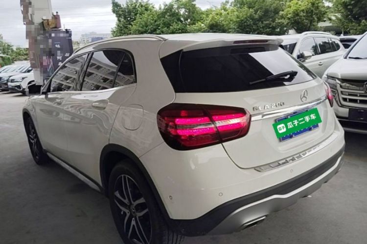 Used Mercedes-Benz GLA 2017 GLA 200 Fashion Model Rear Left 45 Deg