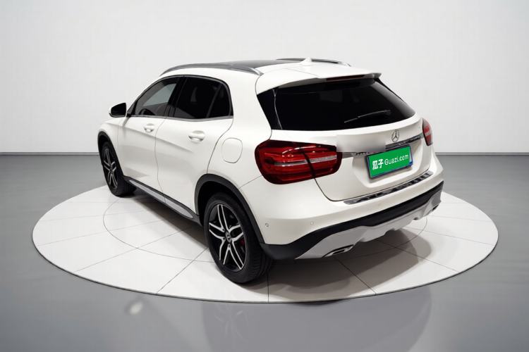Used Mercedes-Benz GLA 2017 GLA 200 Fashion Model Rear Left 45 Deg