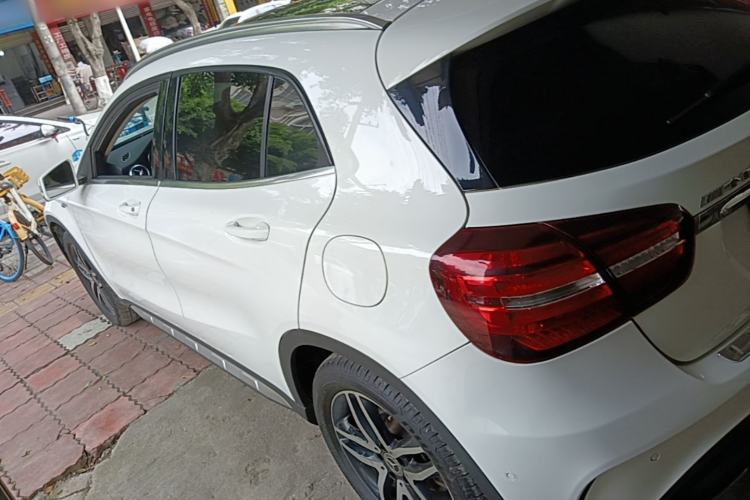 Used Mercedes-Benz GLA 2017 GLA 200 Fashion Model Rear Left 45 Deg