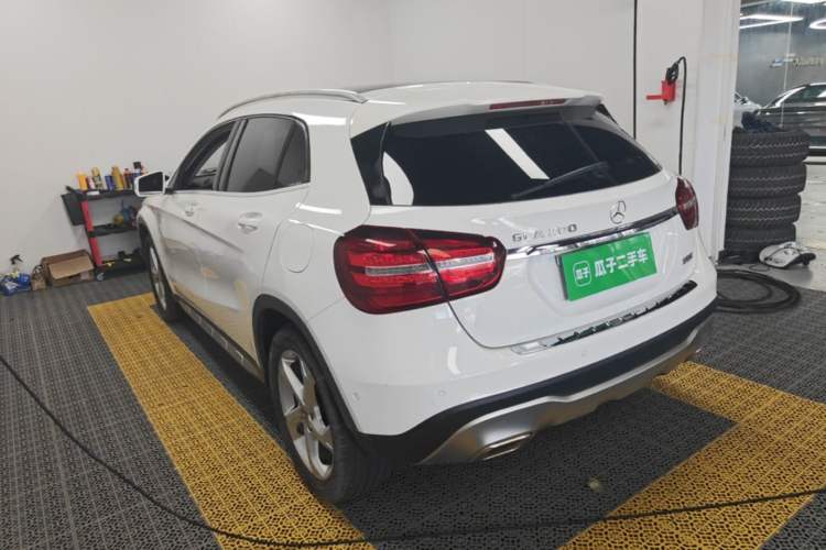 Used Mercedes-Benz GLA 2017 GLA 200 Sport Edition Rear Left 45 Deg
