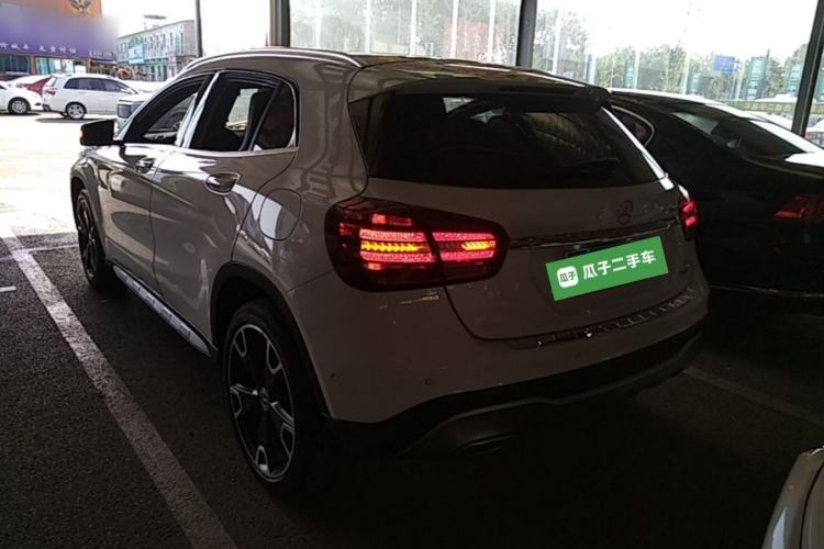 Used Mercedes-Benz GLA 2017 GLA 220 4MATIC Fashion Model Rear Left 45 Deg