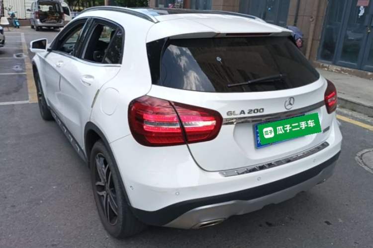 Used Mercedes-Benz GLA 2017 GLA 200 Fashion Model Rear Left 45 Deg