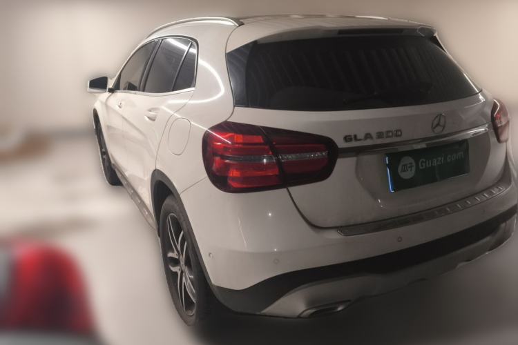 Used Mercedes-Benz GLA 2017 GLA 200 Fashion Model Rear Left 45 Deg