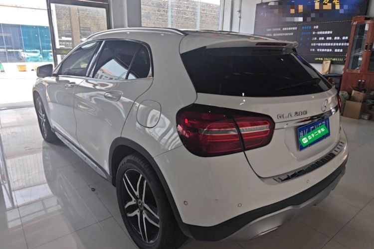 Used Mercedes-Benz GLA 2017 GLA 200 Fashion Model Rear Left 45 Deg