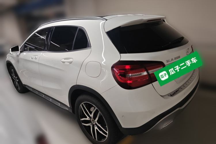 Used Mercedes-Benz GLA 2017 GLA 200 Fashion Model Rear Left 45 Deg