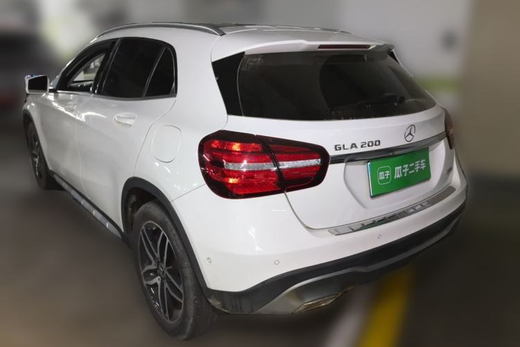 Used Mercedes-Benz GLA 2017 GLA 200 Fashion Model Rear Left 45 Deg