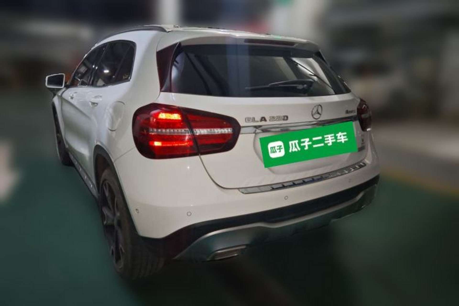 Used Mercedes-Benz GLA 2017 GLA 220 4MATIC Fashion Model Rear Left 45 Deg