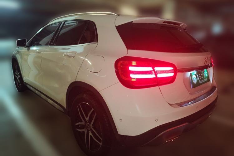 Used Mercedes-Benz GLA 2017 GLA 200 Fashion Model Rear Left 45 Deg