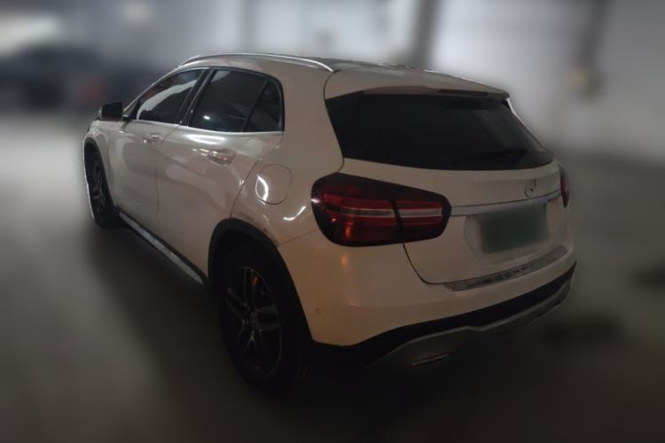 Used Mercedes-Benz GLA 2017 GLA 200 Fashion Model Rear Left 45 Deg