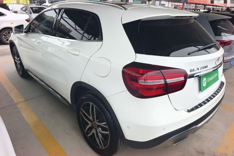 Used Mercedes-Benz GLA 2017 GLA 200 Fashion Model Rear Left 45 Deg
