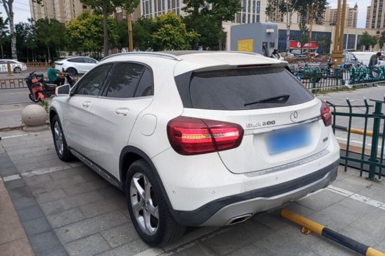 Used Mercedes-Benz GLA 2017 GLA 200 Sport Edition Rear Left 45 Deg