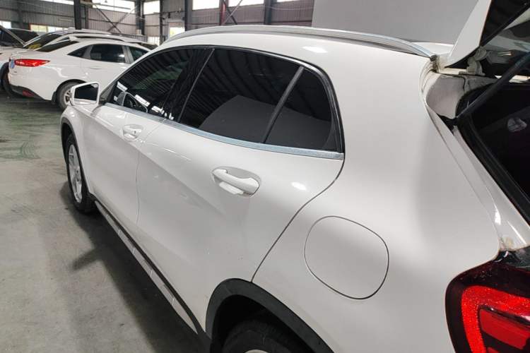 Used Mercedes-Benz GLA 2017 GLA 200 Sport Edition Rear Left 45 Deg