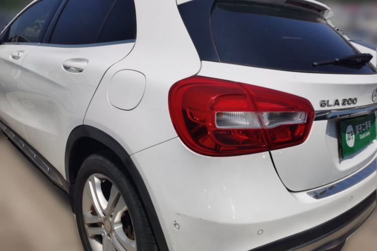 Used Mercedes-Benz GLA  Rear Left 45 Deg