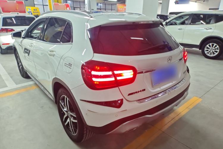 Used Mercedes-Benz GLA 2017 GLA 200 Fashion Model Rear Left 45 Deg