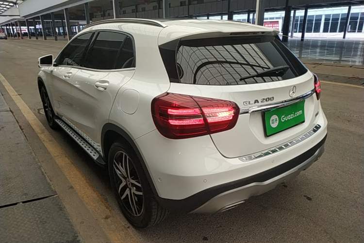 Used Mercedes-Benz GLA 2017 GLA 200 Fashion Model Rear Left 45 Deg