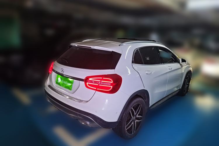 Used Mercedes-Benz GLA 2017 GLA 200 Sport Edition Rear Right 45 Deg