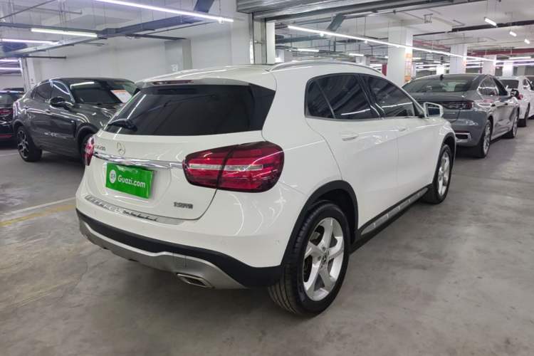 Used Mercedes-Benz GLA 2017 GLA 200 Sport Edition Rear Right 45 Deg