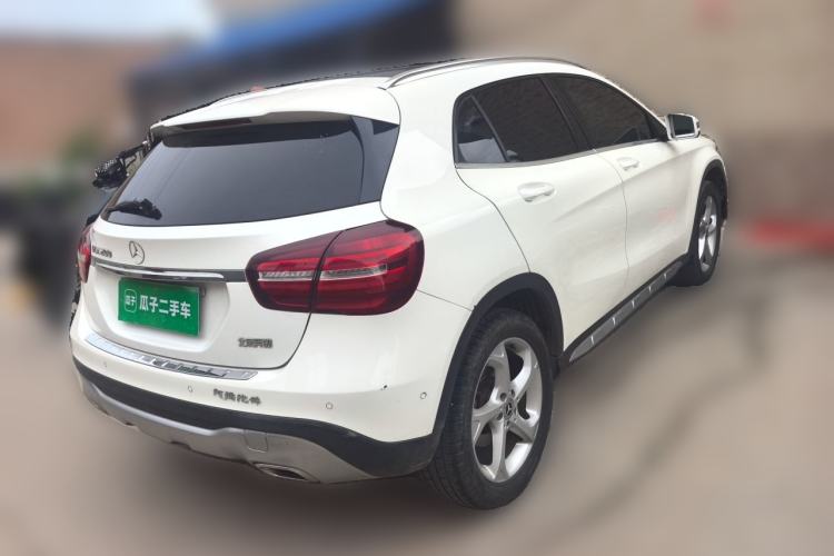 Used Mercedes-Benz GLA 2017 GLA 200 Sport Edition Rear Right 45 Deg