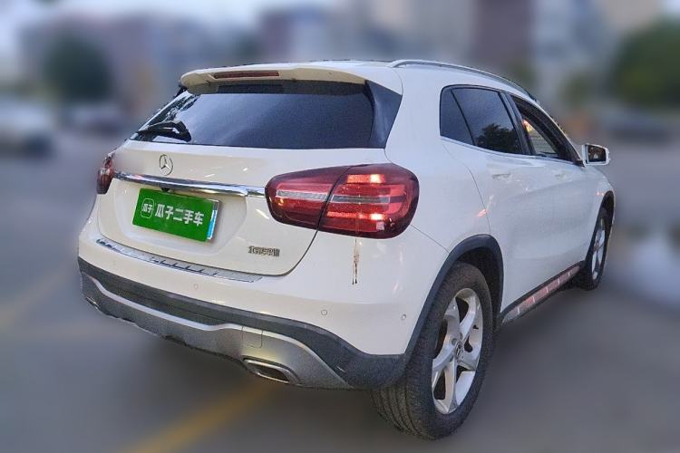 Used Mercedes-Benz GLA 2017 GLA 200 Sport Edition Rear Right 45 Deg