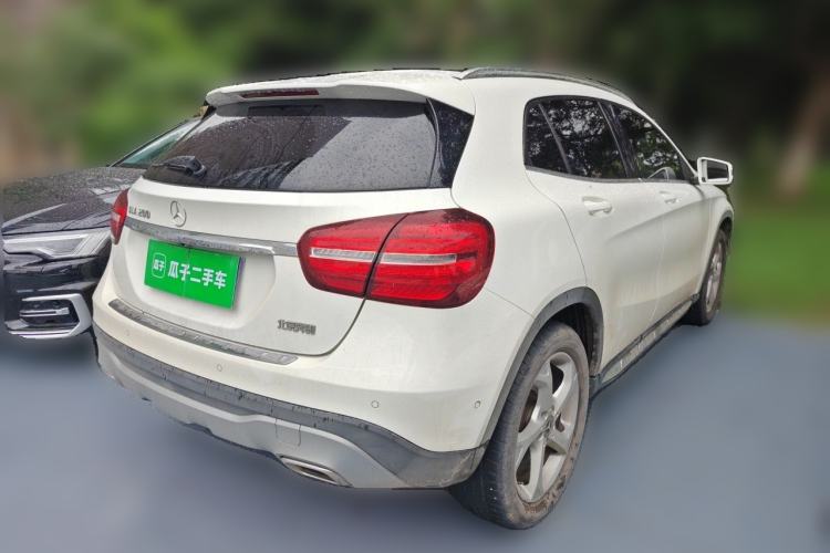 Used Mercedes-Benz GLA 2017 GLA 200 Fashion Model Rear Right 45 Deg