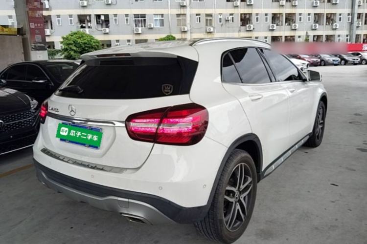 Used Mercedes-Benz GLA 2017 GLA 200 Fashion Model Rear Right 45 Deg