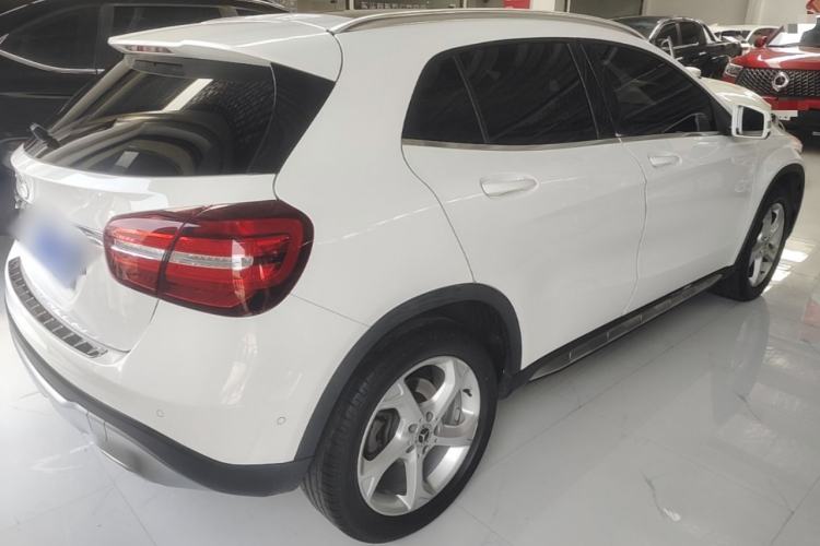 Used Mercedes-Benz GLA 2017 GLA 200 Sport Edition Rear Right 45 Deg