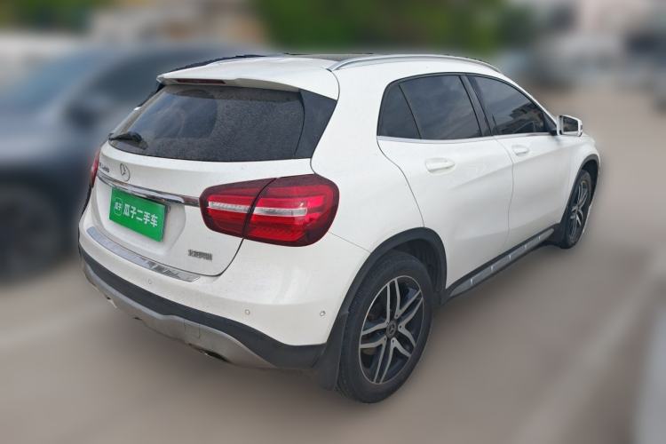 Used Mercedes-Benz GLA 2017 GLA 200 Fashion Model Rear Right 45 Deg