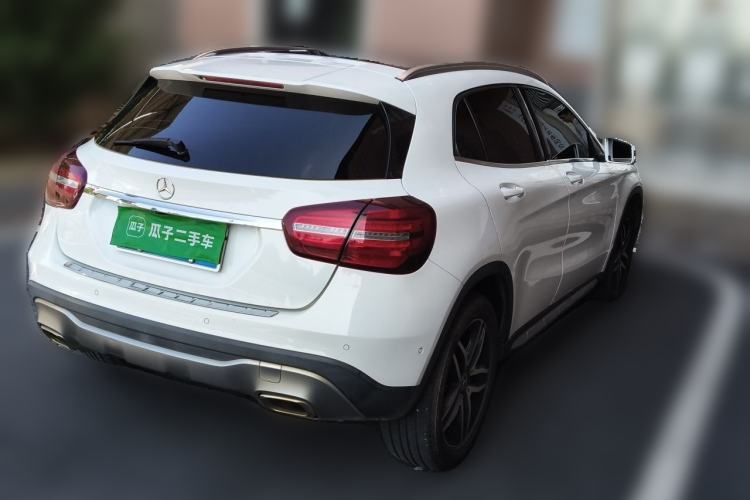 Used Mercedes-Benz GLA 2017 GLA 200 Fashion Model Rear Right 45 Deg