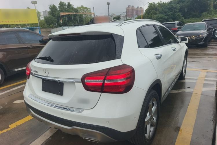Used Mercedes-Benz GLA 2017 GLA 200 Sport Edition Rear Right 45 Deg