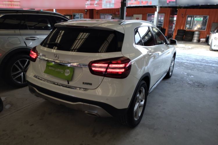 Used Mercedes-Benz GLA 2017 GLA 200 Sport Edition Rear Right 45 Deg