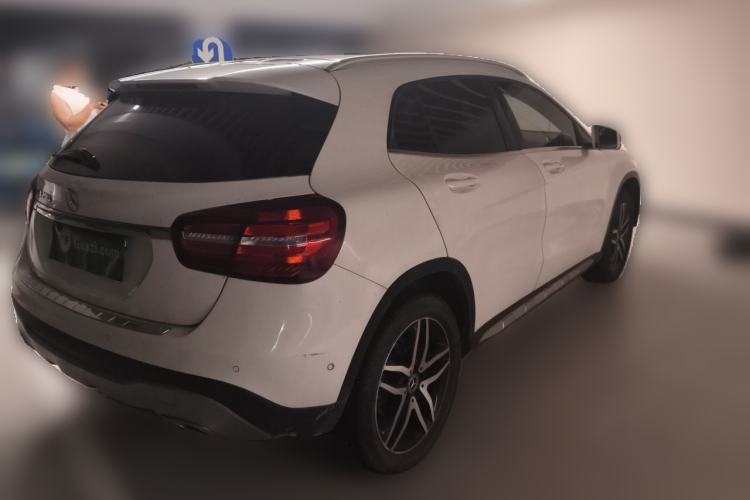 Used Mercedes-Benz GLA 2017 GLA 200 Fashion Model Rear Right 45 Deg