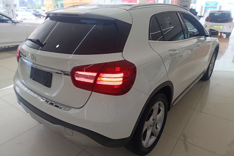 Used Mercedes-Benz GLA 2017 GLA 200 Sport Edition Rear Right 45 Deg