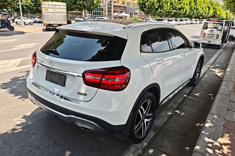Used Mercedes-Benz GLA 2017 GLA 200 Fashion Model Rear Right 45 Deg