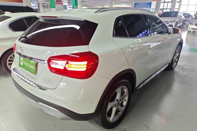 Used Mercedes-Benz GLA 2017 GLA 200 Sport Edition Rear Right 45 Deg
