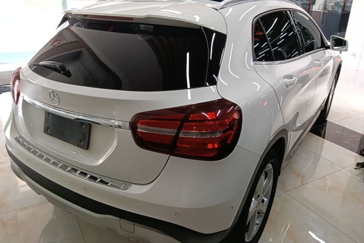 Used Mercedes-Benz GLA 2017 GLA 200 Sport Edition Rear Right 45 Deg