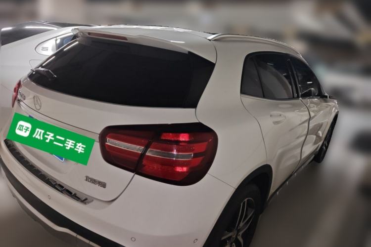 Used Mercedes-Benz GLA 2017 GLA 200 Fashion Model Rear Right 45 Deg