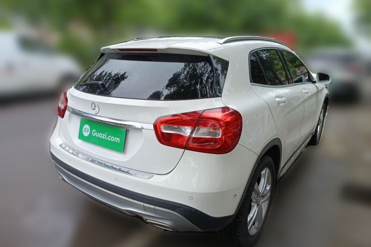 Used Mercedes-Benz GLA 2017 GLA 200 Sport Edition Rear Right 45 Deg