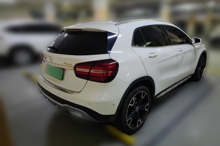 Used Mercedes-Benz GLA 2017 GLA 220 4MATIC Fashion Model Rear Right 45 Deg