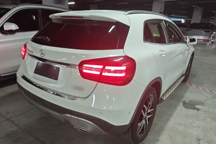 Used Mercedes-Benz GLA 2017 GLA 200 Fashion Model Rear Right 45 Deg