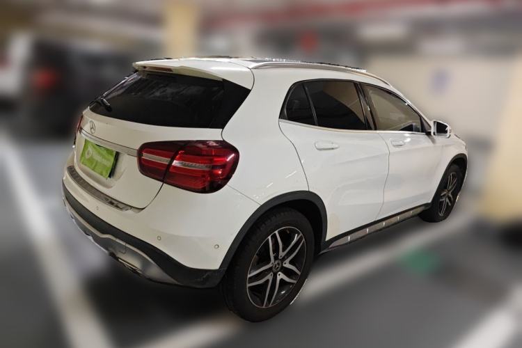 Used Mercedes-Benz GLA 2017 GLA 200 Fashion Model Rear Right 45 Deg