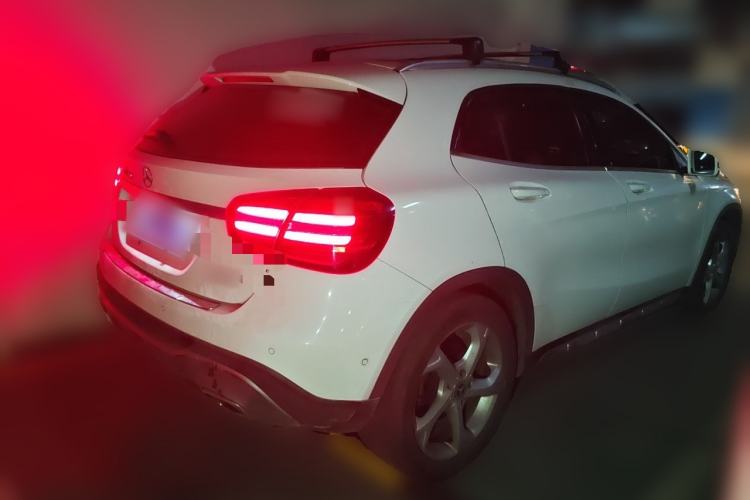 Used Mercedes-Benz GLA 2017 GLA 200 Sport Edition Rear Right 45 Deg