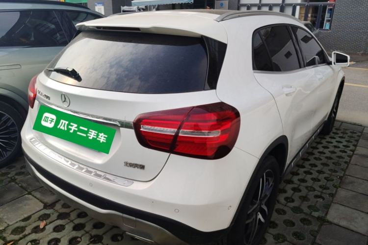 Used Mercedes-Benz GLA 2017 GLA 200 Fashion Model Rear Right 45 Deg