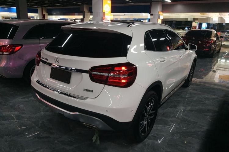 Used Mercedes-Benz GLA 2017 GLA 200 Fashion Model Rear Right 45 Deg