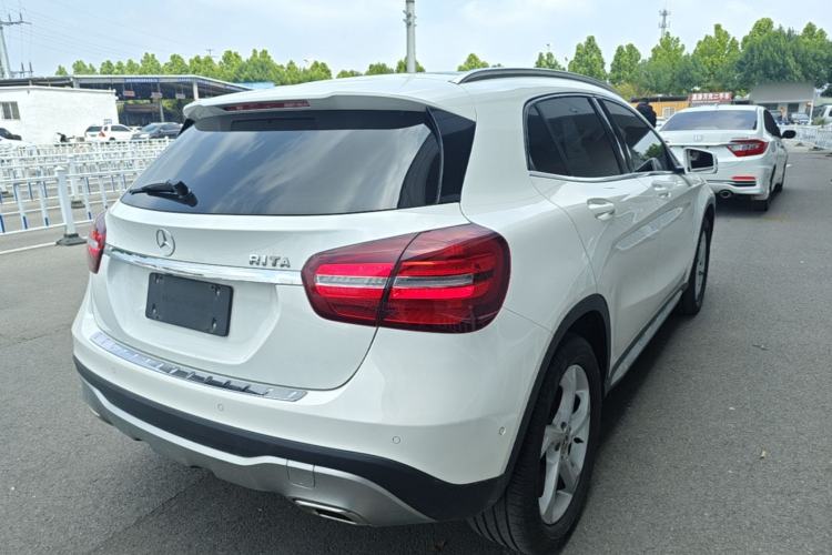 Used Mercedes-Benz GLA 2017 GLA 200 Sport Edition Rear Right 45 Deg