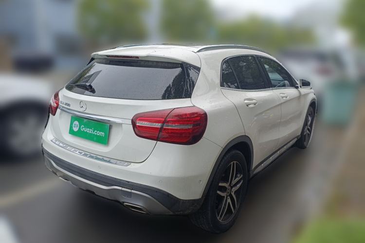 Used Mercedes-Benz GLA 2017 GLA 200 Fashion Model Rear Right 45 Deg