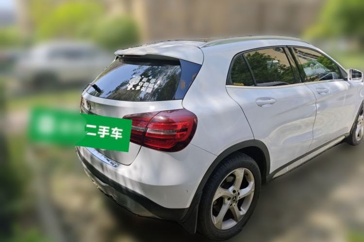 Used Mercedes-Benz GLA 2017 GLA 200 Sport Edition Rear Right 45 Deg