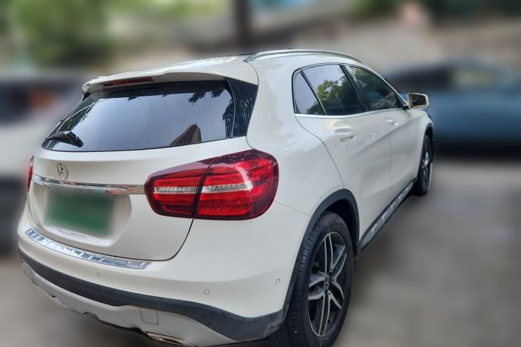 Used Mercedes-Benz GLA 2017 GLA 200 Fashion Model Rear Right 45 Deg