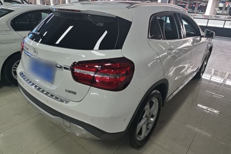 Used Mercedes-Benz GLA 2017 GLA 200 Sport Edition Rear Right 45 Deg